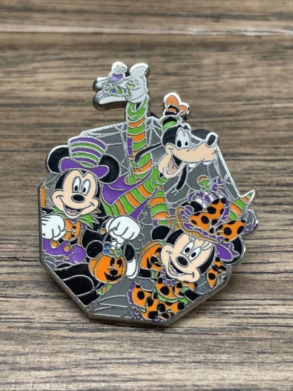 2015 DISNEY HALLOWEEN MICKEY MINNIE GOOFY PIN KG JD